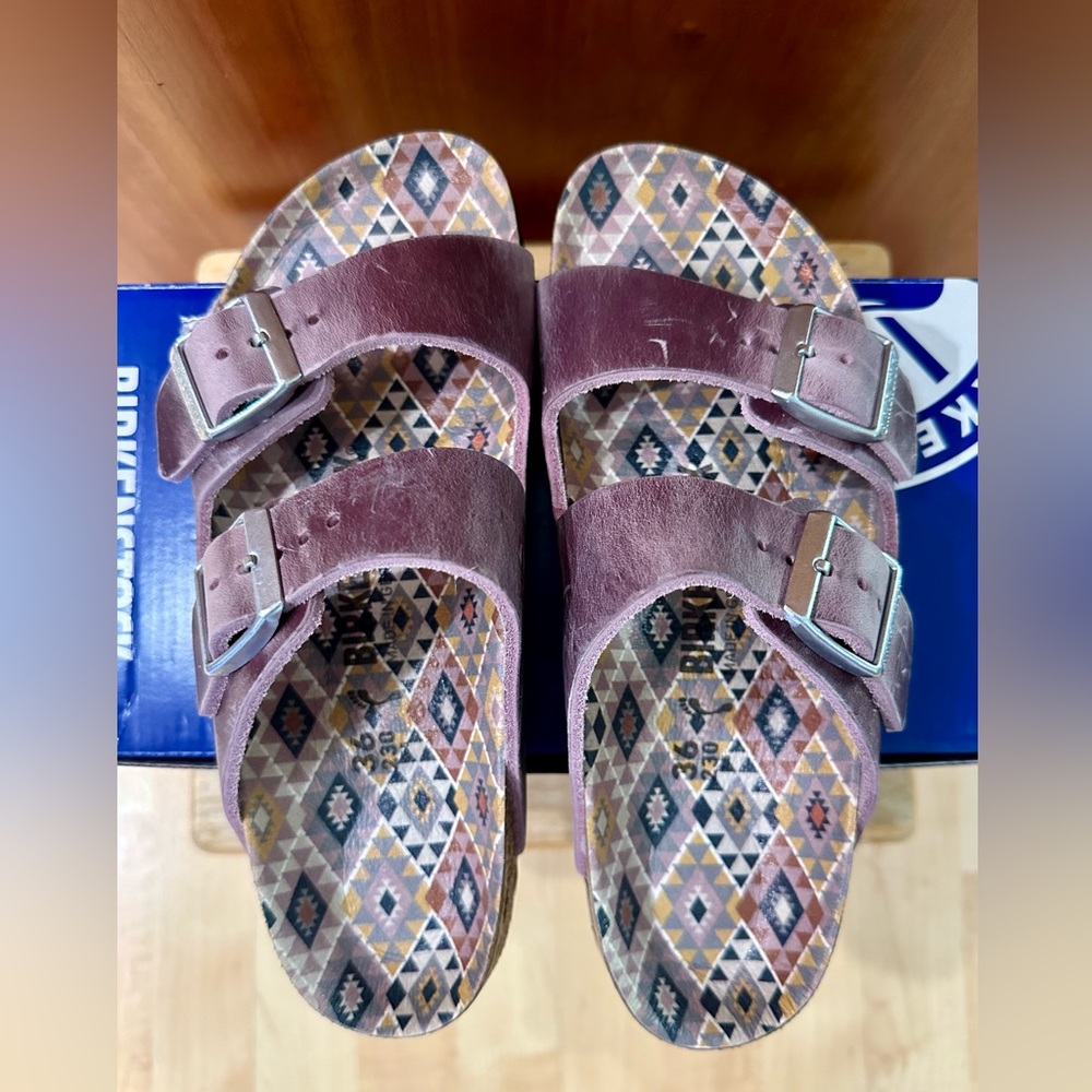 NIB Birkenstock Arizona in Lavendar Blush Geometric Print | Size 36
